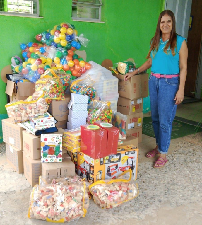 Entrega de Materiais e Brinquedos Pedagógicos em Todas as Escolas da Rede Municipal de Ensino